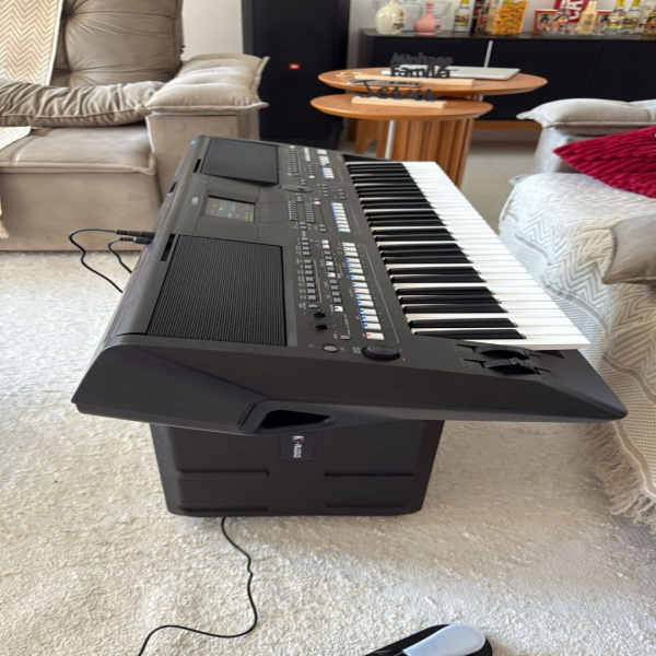 TECLADO SX600 YAMAHA + 2 MIL NO PIX 